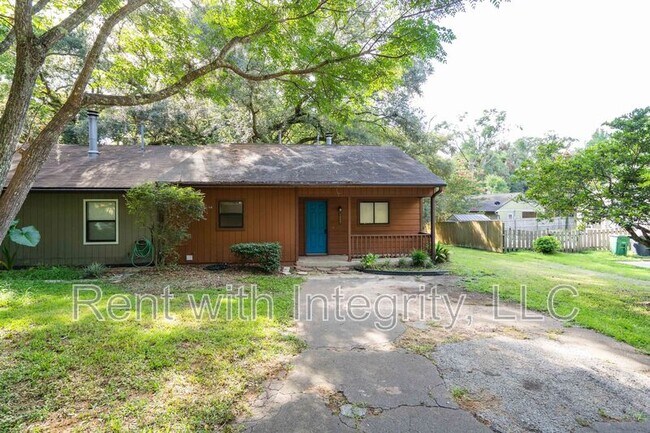 Building Photo - 1500 Twin Lakes Cir Rental