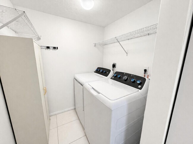 Photo - 10151 W Atlantic Blvd Unidad H1