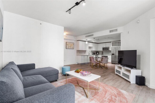 Building Photo - 999 SW 1st Ave Unit 2601 Rental