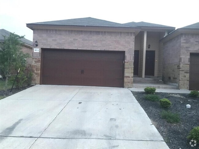 Building Photo - 610 Jack Rabbit Ln Rental