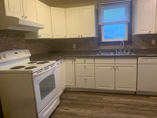 Building Photo - 3922 Lincoln Ave Unit 3922 Rental