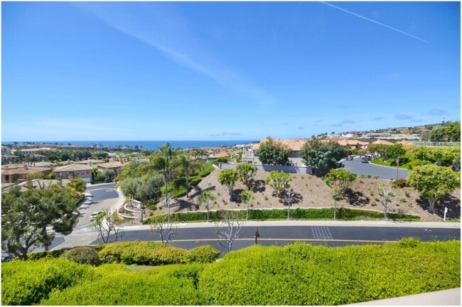 Photo - Stunning OCEAN VIEW Condo!