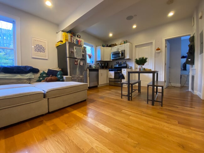 Photo - 719 Parker St Unit 4