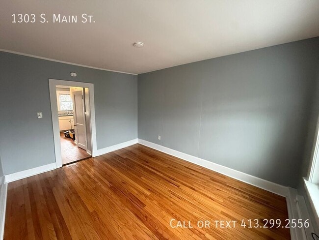 1303 S Main St