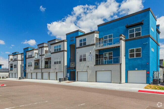 Building Photo - Pueblo Springs Rental
