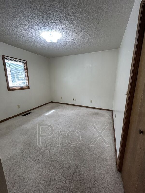 Photo - 514 E Monroe St