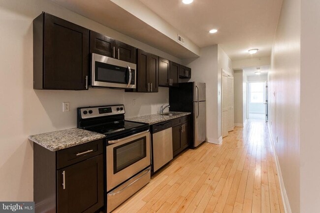 Photo - 319 N Preston St Unit 2
