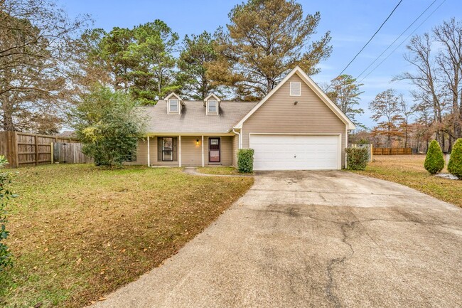 Building Photo - 125 N Chestnut Dr