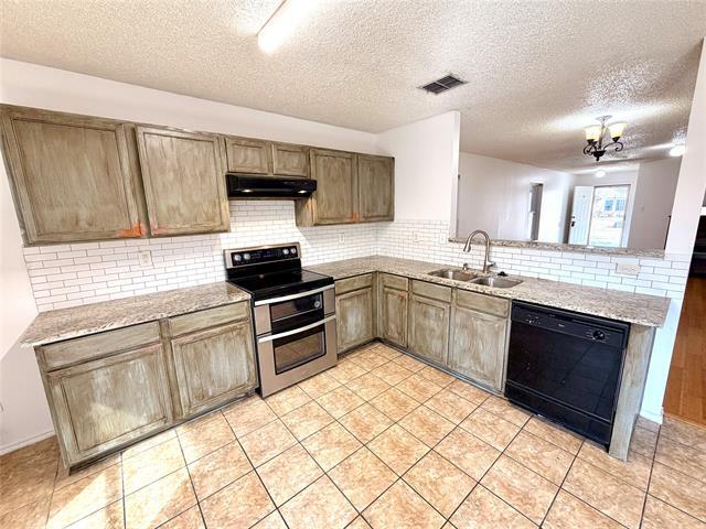 Photo - 607 Pickwick Ln