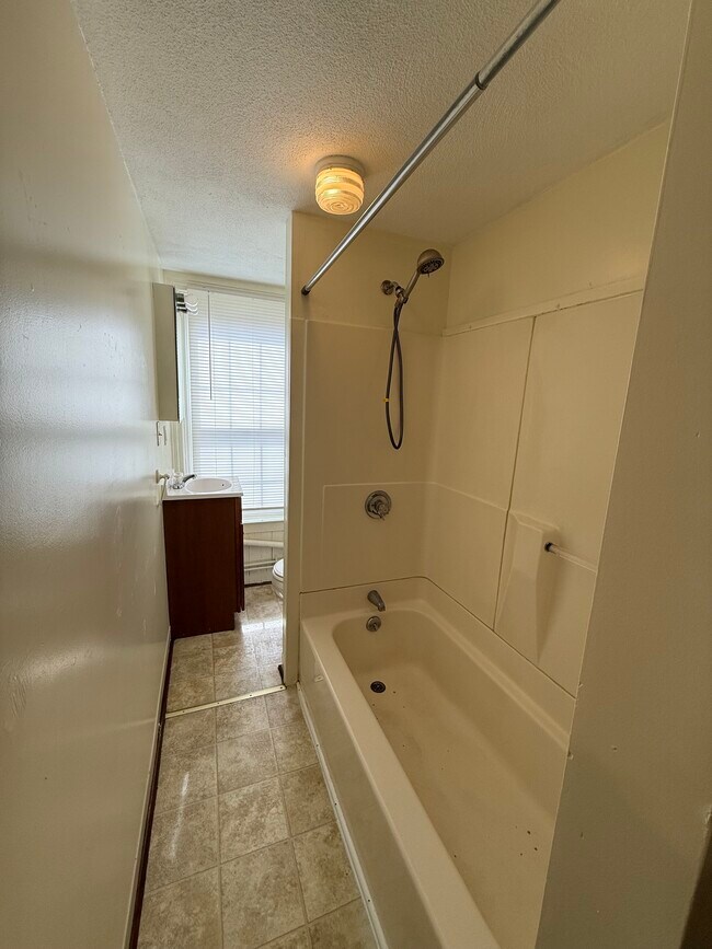 Photo - 13 Brayton Ct Unit 13 Brayton Court