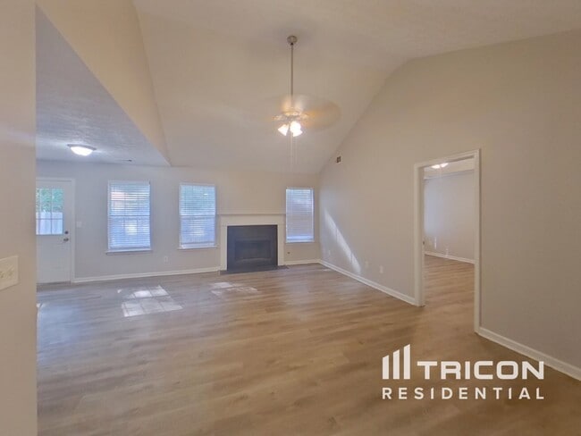 Photo - 5813 Wellborn Creek Dr