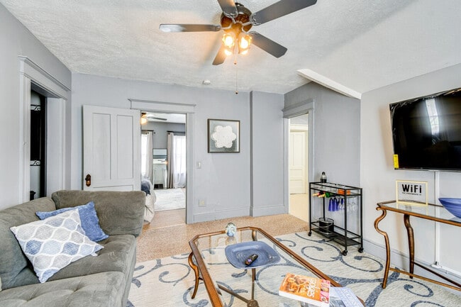 Photo - 71 Sanford St Unidad ID1299795P