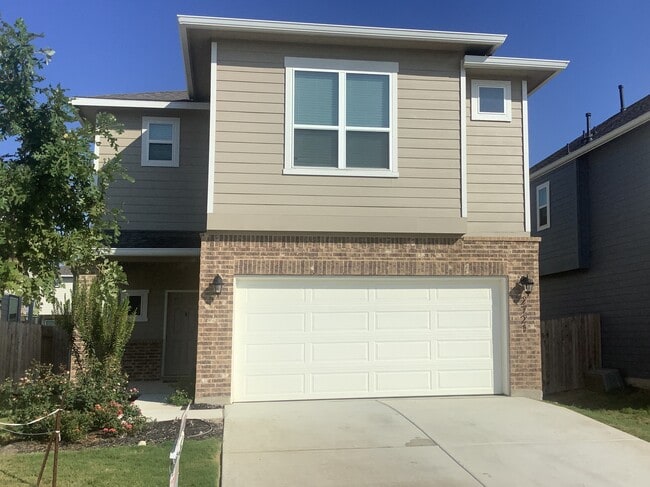 Building Photo - 2721 Wolfcreek
