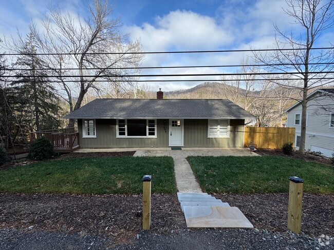 Building Photo - North AVL - Renovated Farmhouse with Bonus...