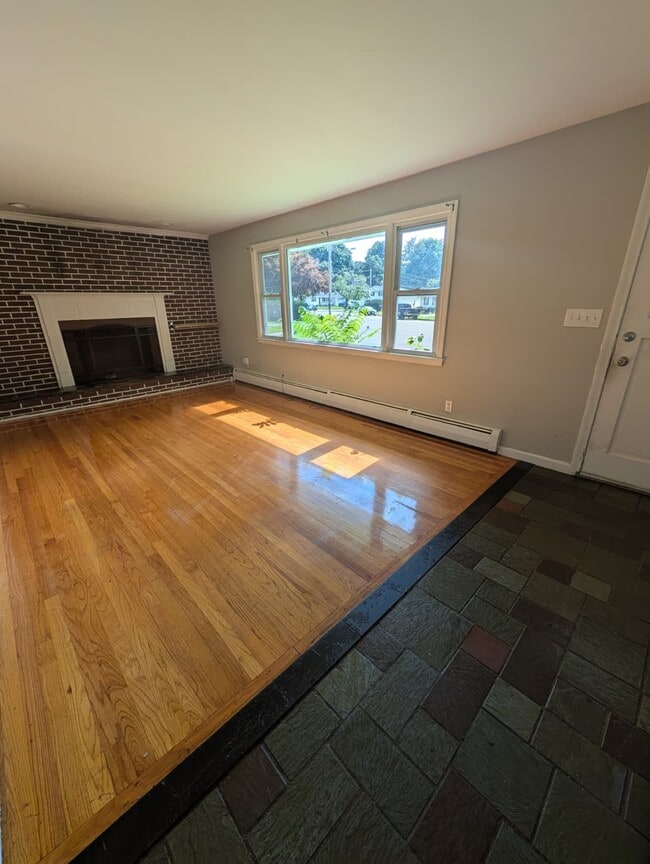 Photo - 151 Maryknoll Rd
