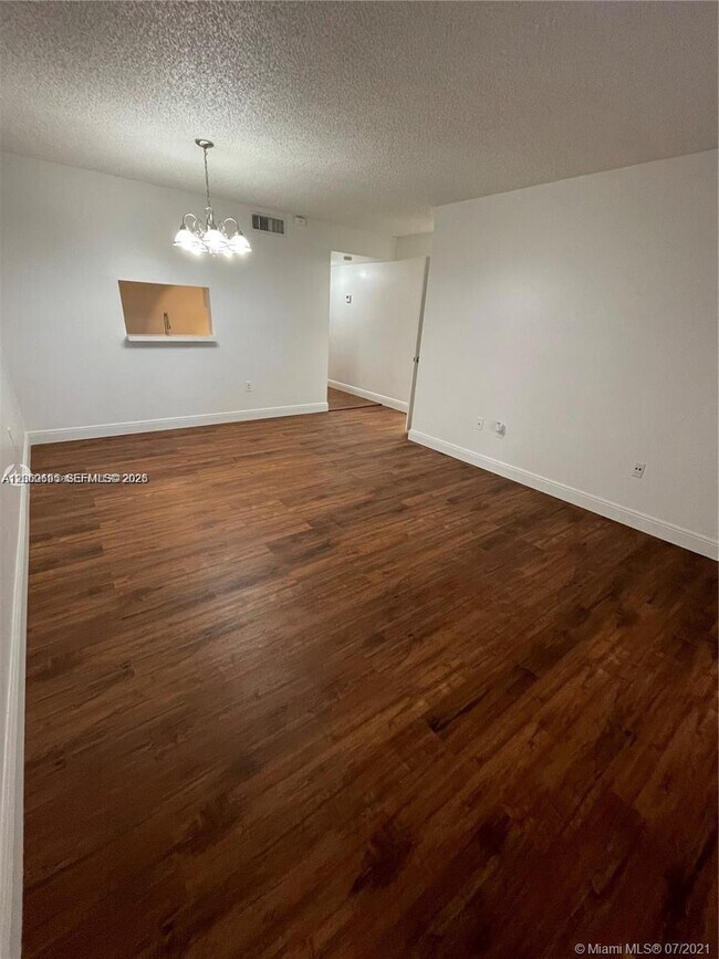 Photo - 721 N Pine Island Rd Unit 104