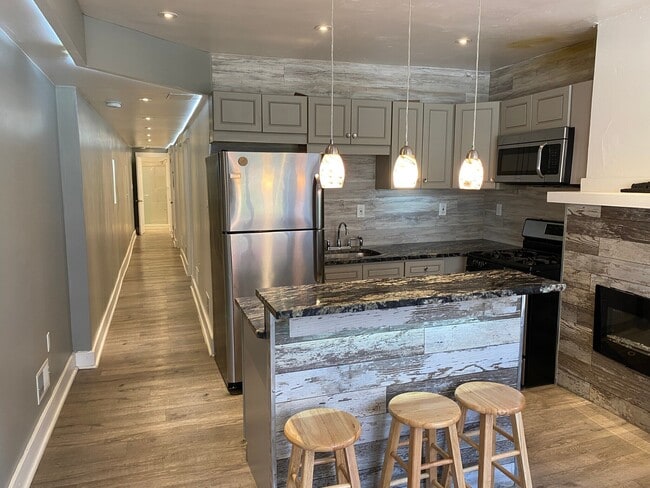 Photo - 5834 Phillips Ave Unit Apartment 2