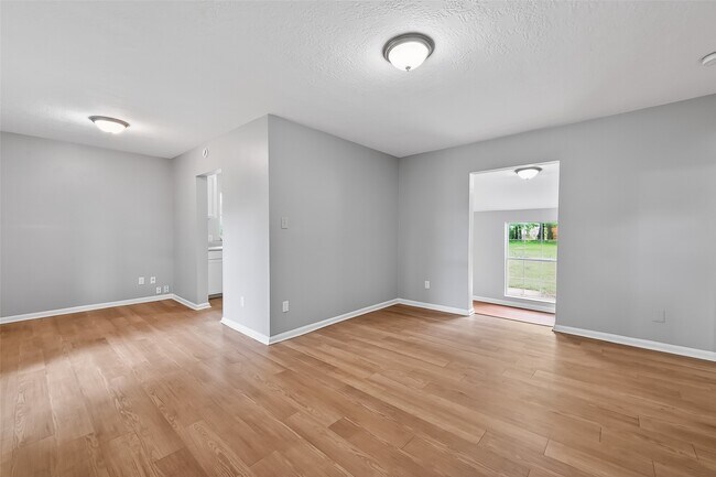 Photo - 4810 Dabney St