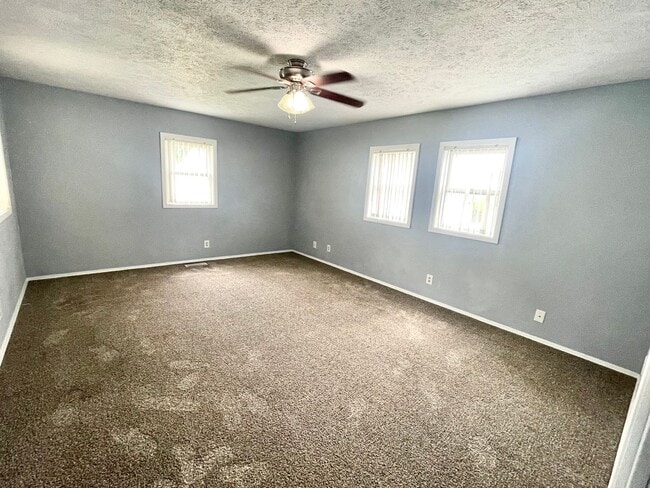 Photo - Spacious Ranch in Old Towne – Incredible V...