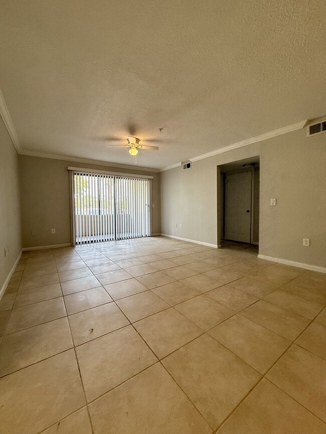 Photo - 800 Boardwalk Dr