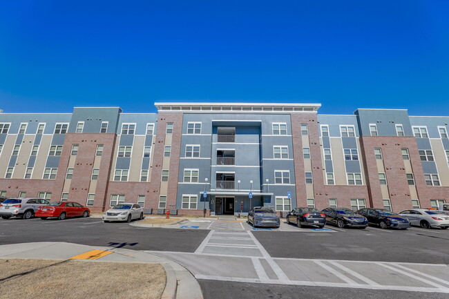 Photo - Reserve at Hollywood