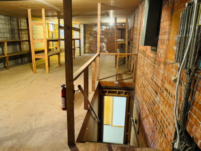 Building Photo - 124 S 2nd St Rental