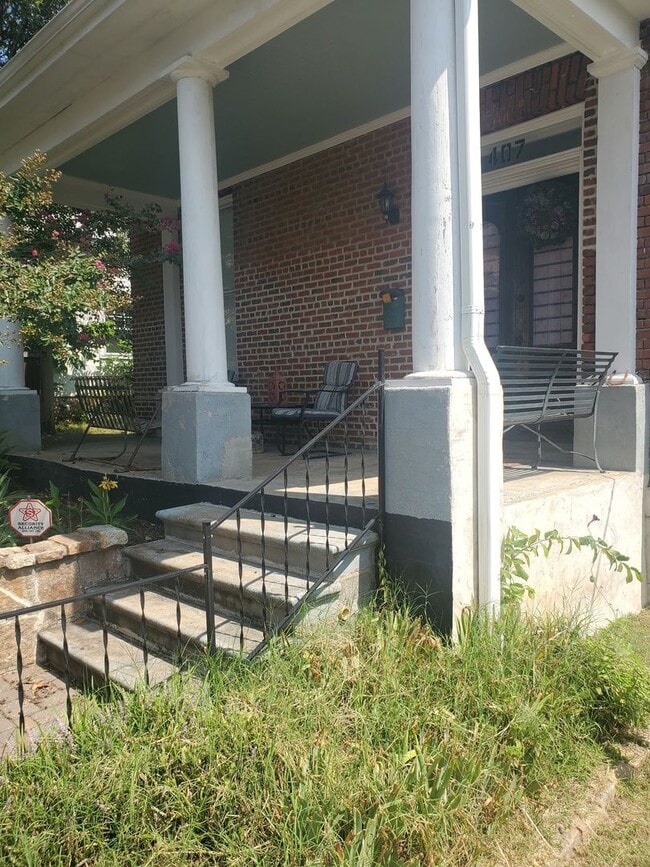 Photo - 407 Chestnut St