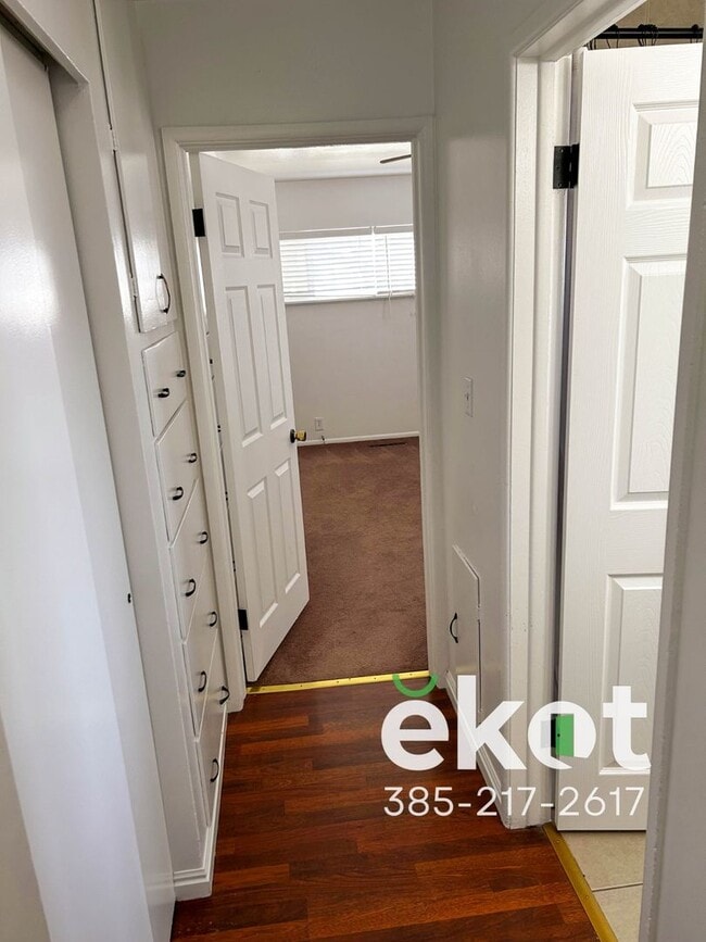 Photo - Jacobsen-Bluffdale Unidad 1