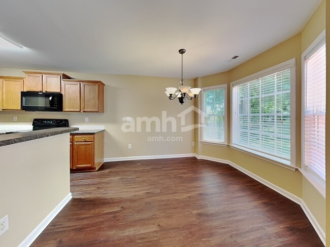 Photo - 2430 Joshua Ln