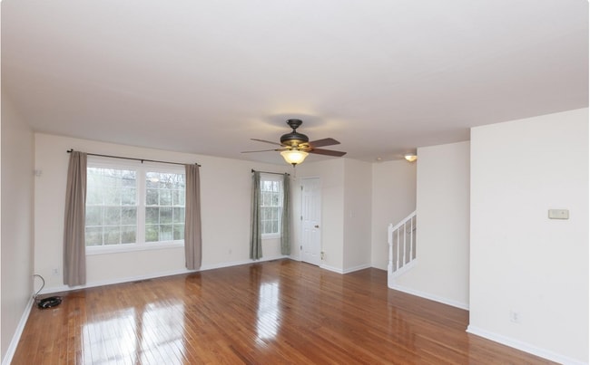 Photo - 106 Sir Washington St