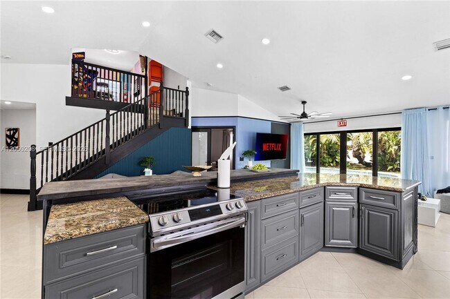 Photo - 1401 SW 32nd St