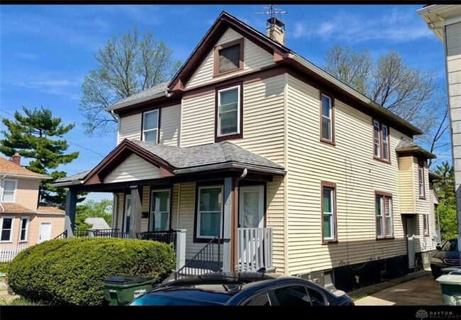 Building Photo - 201-203 PLEASANT Unit 203
