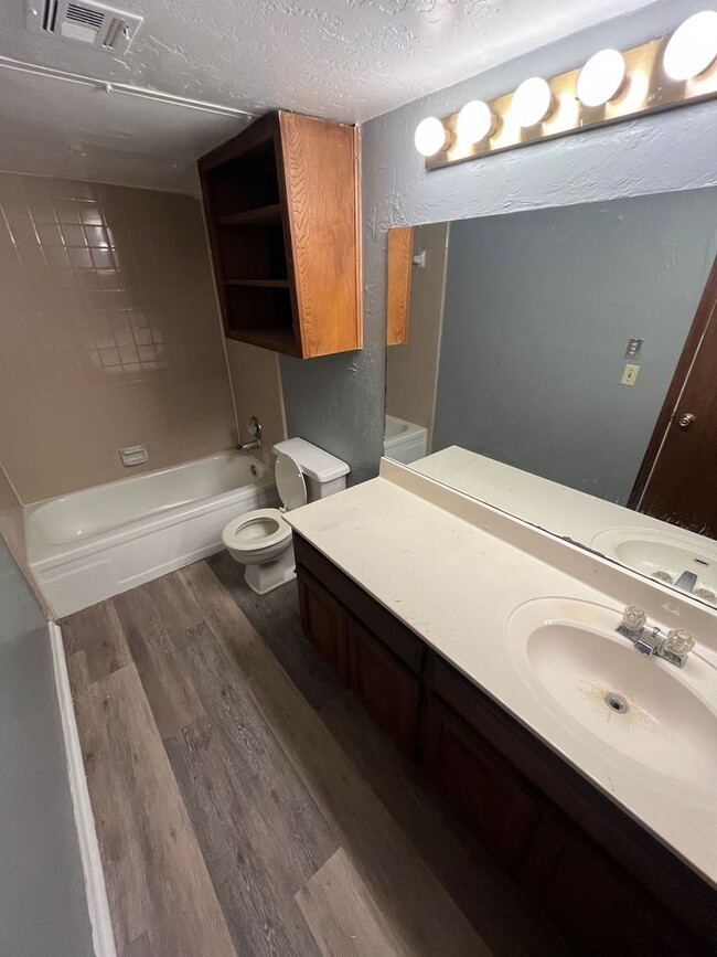 Photo - Charming Condo in the City! Unit 116
