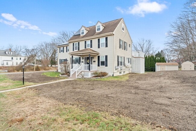 Photo - 70 W High St