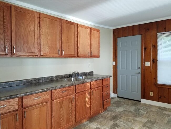 Photo - 7105 Main St Unidad 2