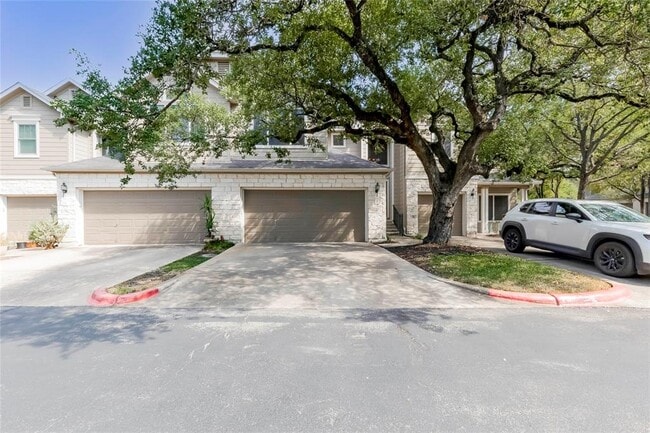 Building Photo - 4501 Whispering Valley Dr Unit 7