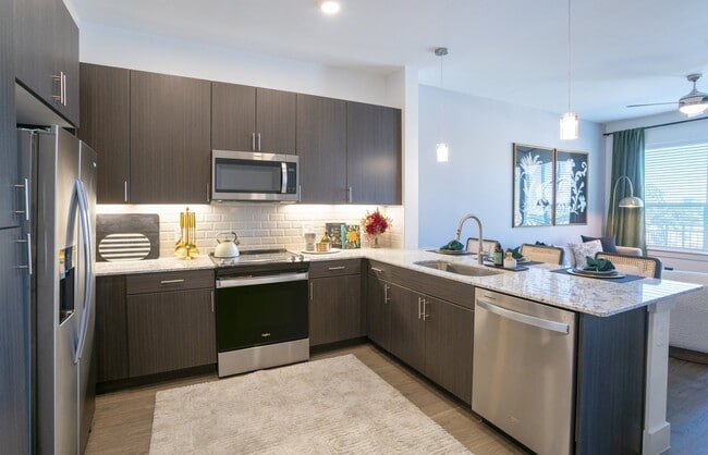 Photo - 5088 Ross Ave Unidad 1273