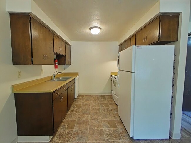 Photo - 3 Bedroom Duplex ~ Close to 9th Street ~ P... Unit 685 NW Linden