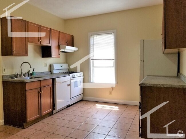 Building Photo - HOT ALLSTON LISTING!!!! Rental