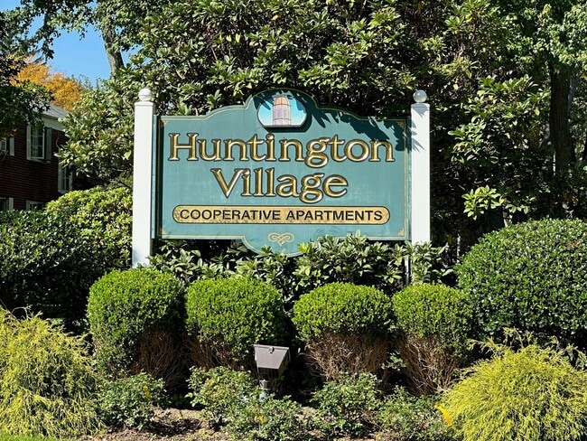 Building Photo - 14 Nathan Hale Dr Unit 60A Rental