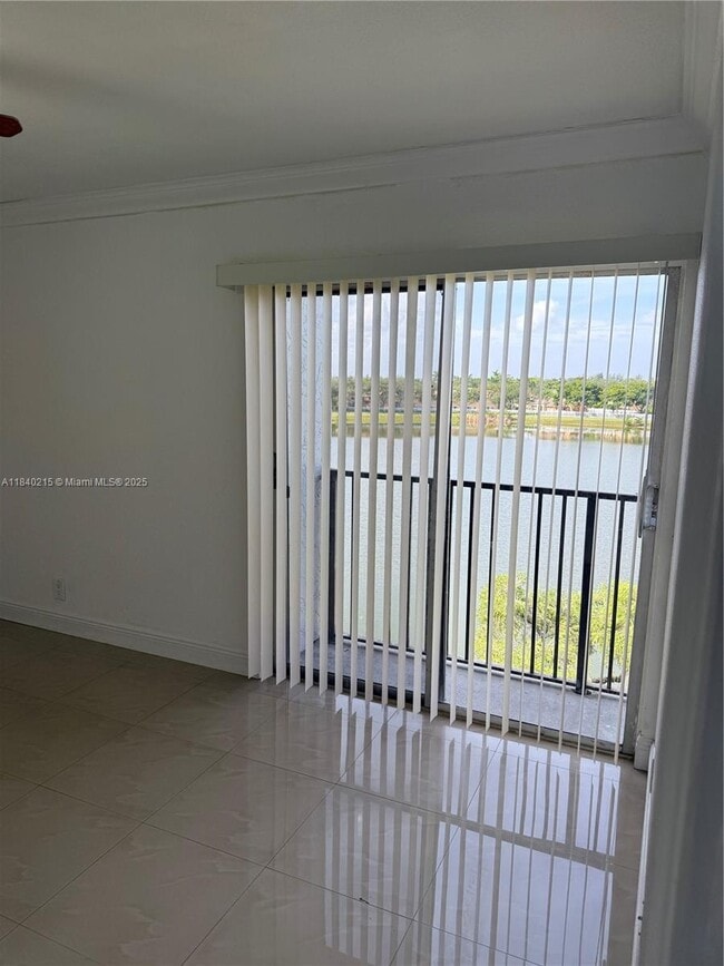 Photo - 8600 N Sherman Cir