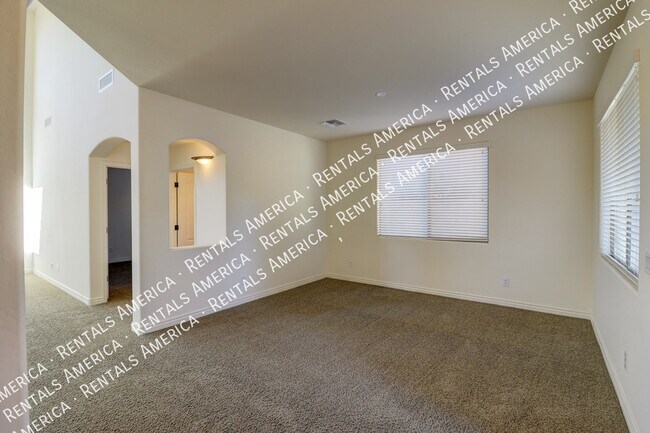 Photo - 4013 E Expedition Way