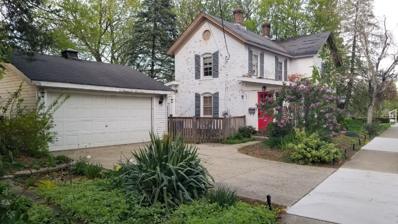 Photo - 2536 Old Glenview Rd House