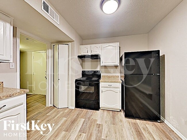 Photo - 2805 Galemeadow Dr