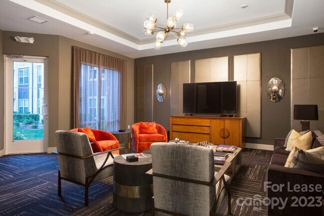 Photo - 9550 Community Commons Ln Unidad 107