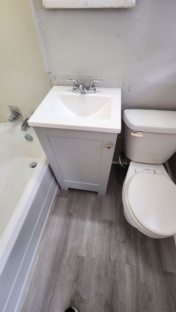 Photo - Nice 4 Bedroom, 2 Bath Home Near OCU & The...