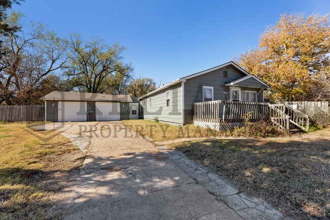 Photo - 1823 S Hiram St