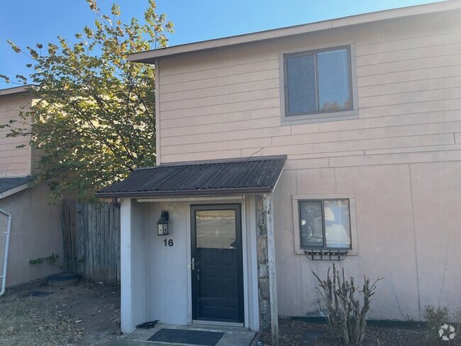 Building Photo - EDGEHILL Rental