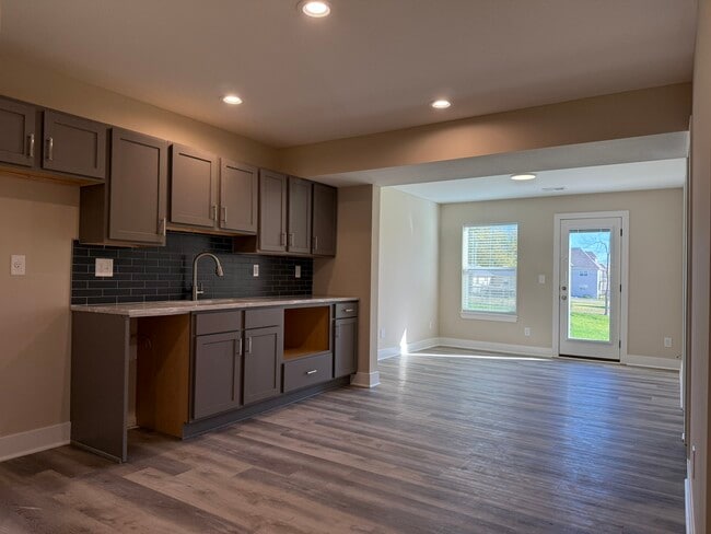 Photo - 8531 Kickapoo St