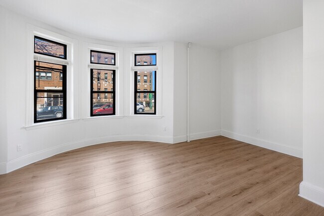 864 Huntington Ave Unit 1